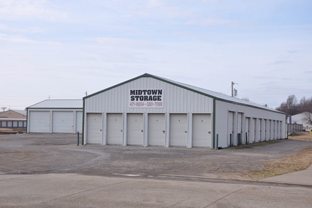 We have a great selection of standard storage units and climate controlled storage units in every size to fit your needs and budget. 